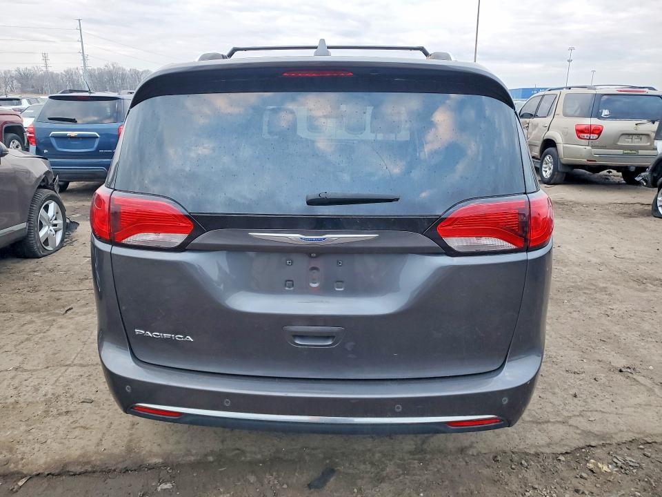 46478766 :رقم المزاد ، 2C4RC1EG7JR289542 vin ، 2018 Chrysler Pacifica مزاد بيع