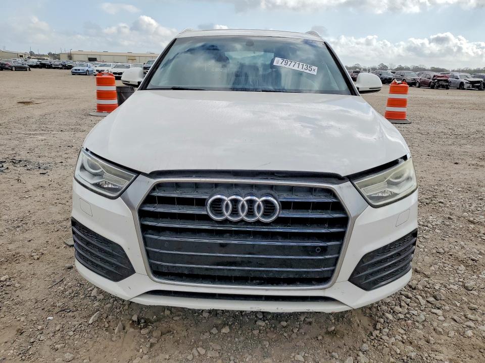 79771135 :رقم المزاد ، WA1BCCFS1JR013292 vin ، 2018 Audi Q3 مزاد بيع