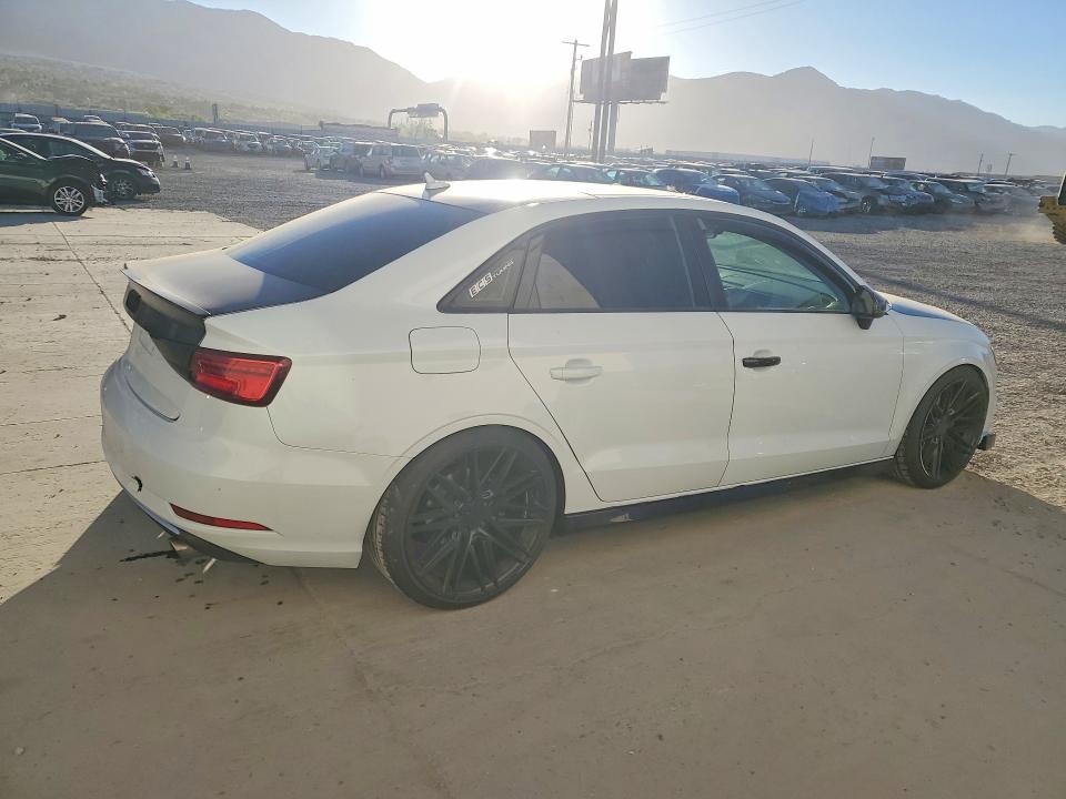 Aukcja sprzedaży 2018 Audi A3, vin: WAUB8GFF9J1032993, numer aukcji: 47620976