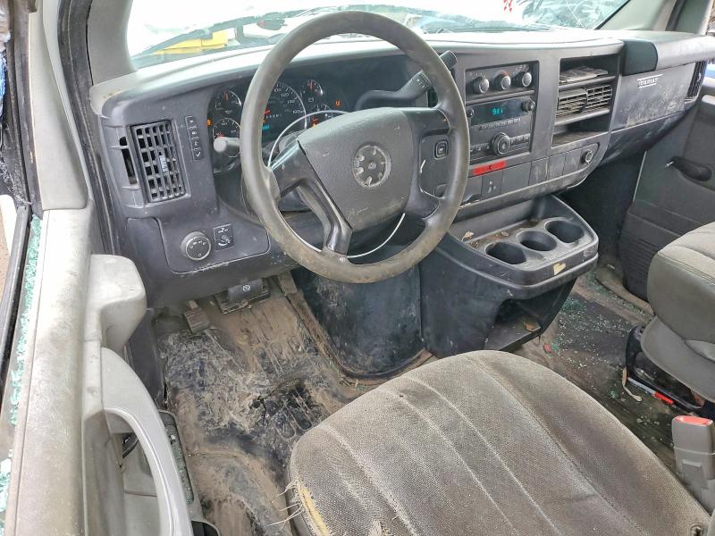 47481186 :رقم المزاد ، 1GCZGGBA5A1128151 vin ، 2010 Chev Express G2500 مزاد بيع