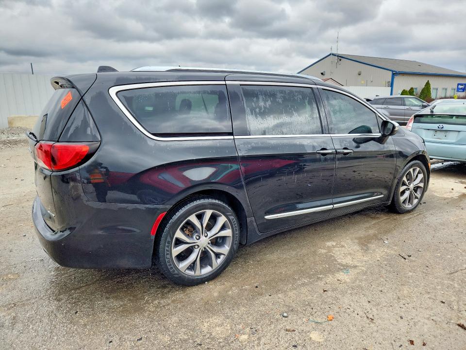 Продажа на аукционе авто 2017 Chrysler Pacifica, vin: 2C4RC1GG4HR683653, номер лота: 79994385