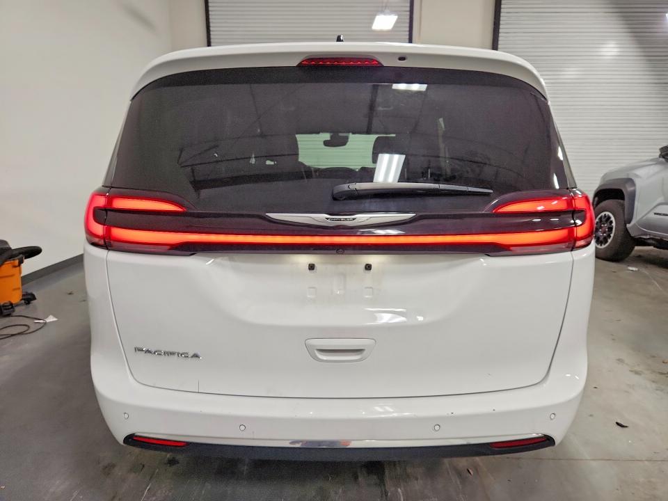 Auction sale of the 2025 Chrysler Pacifica, vin: 2C4RC1BG0SR532470, lot number: 46747416