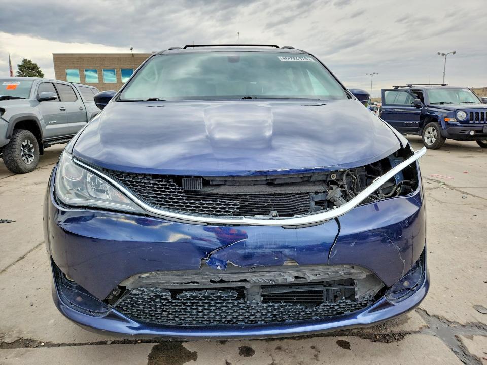 Продаж на аукціоні авто 2017 Chrysler Pacifica, vin: 2C4RC1BG1HR638435, номер лоту: 46892476