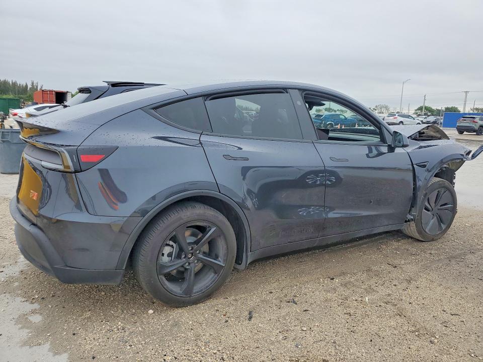 2026 Tesla Model Y მანქანა იყიდება აუქციონზე, vin: 7SAYGDEE4TA380511, აუქციონის ნომერი: 46210696