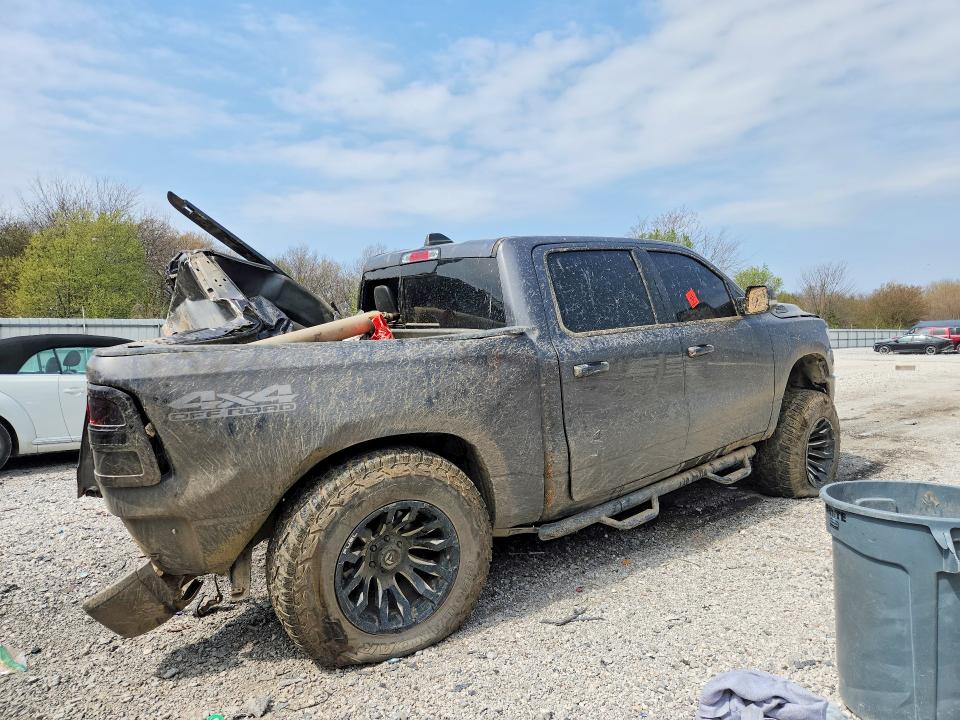 47303116 :رقم المزاد ، 1C6SRFFTXMN771651 vin ، 2021 Ram 1500 مزاد بيع