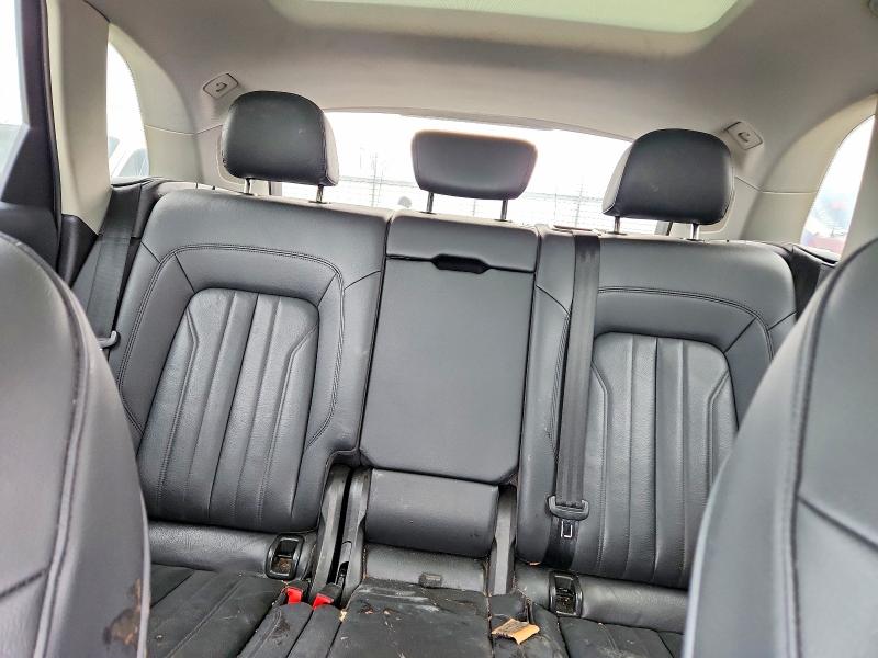 46950986 :رقم المزاد ، WA1BNAFY8J2122117 vin ، 2018 Audi Q5 مزاد بيع