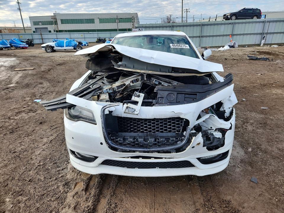 46466276 :رقم المزاد ، 2C3CCABG5JH244622 vin ، 2018 Chrysler 300 مزاد بيع