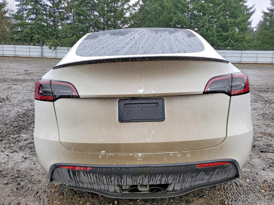 45871306 :رقم المزاد ، 7SAYGDEF1PF811761 vin ، 2023 Tesla Model Y مزاد بيع