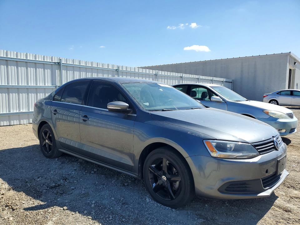 Продажа на аукционе авто 2014 Volkswagen Jetta, vin: 3VWD07AJ3EM403943, номер лота: 47337076