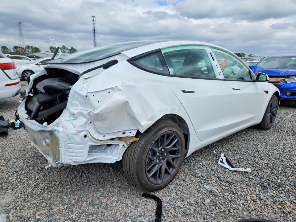 Продажа на аукционе авто 2025 Tesla Model 3, vin: 5YJ3E1EA0SF974362, номер лота: 45818546