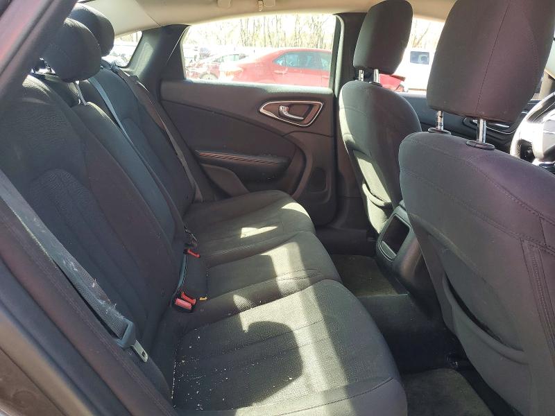Продажа на аукционе авто 2015 Chrysler 200, vin: 1C3CCCABXFN592402, номер лота: 46229416