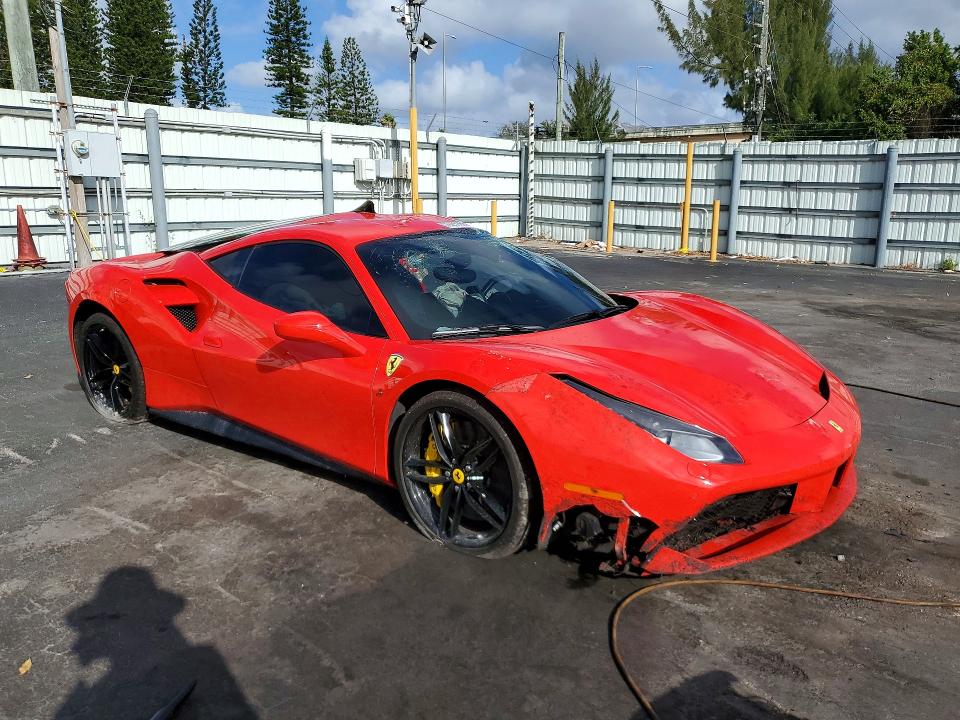 54877666 :رقم المزاد ، ZFF79ALA5G0217425 vin ، 2016 Ferrari 488 Gtb مزاد بيع
