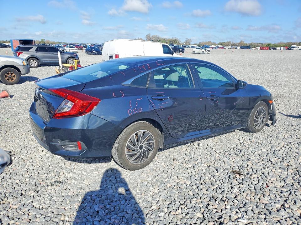 2017 Honda Civic მანქანა იყიდება აუქციონზე, vin: 19XFC2F56HE050727, აუქციონის ნომერი: 79785495