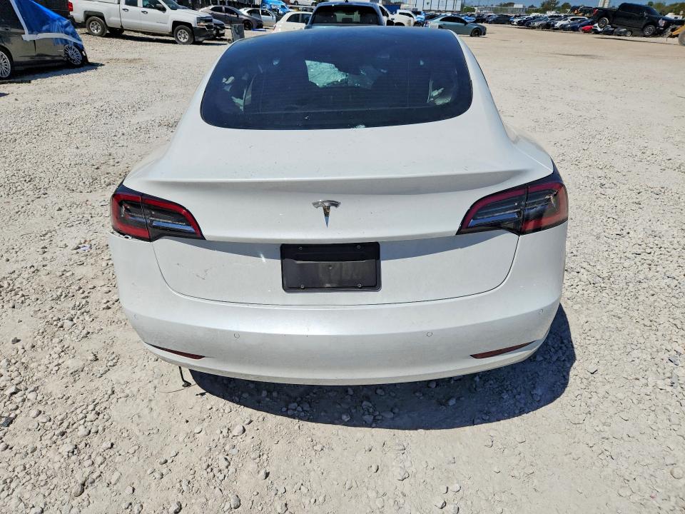 Продаж на аукціоні авто 2022 Tesla Model 3, vin: 5YJ3E1EA8NF318818, номер лоту: 47318446