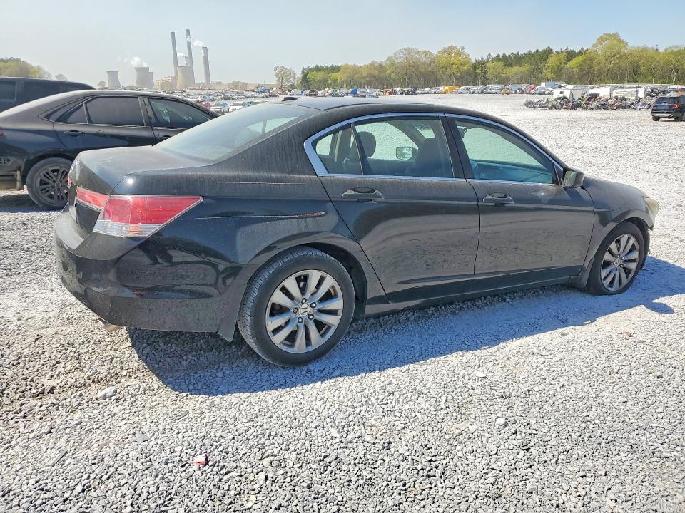 47190446 :رقم المزاد ، 1HGCP2F85BA064826 vin ، 2011 Honda Accord مزاد بيع