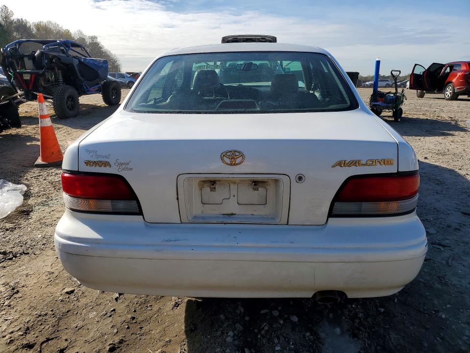 46150126 :رقم المزاد ، 4T1BF12BXVU197511 vin ، 1997 Toyota Avalon مزاد بيع