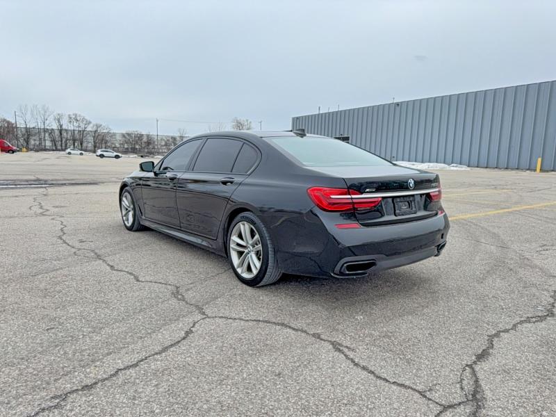 2016 Bmw 750 მანქანა იყიდება აუქციონზე, vin: WBA7F2C52GG418624, აუქციონის ნომერი: 46939066