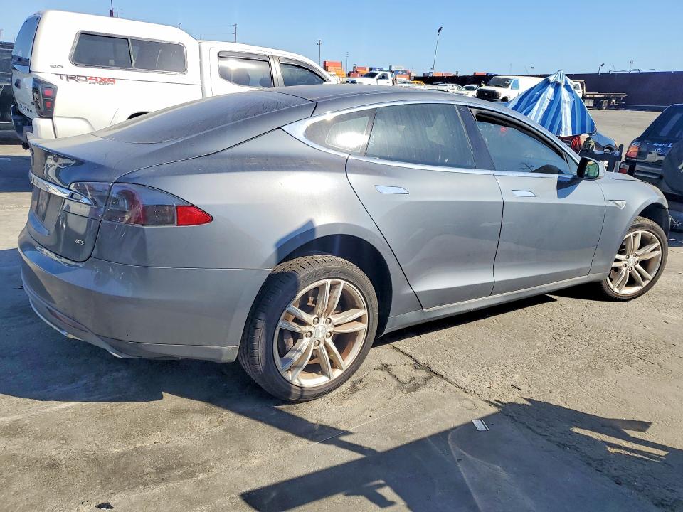 Aukcja sprzedaży 2013 Tesla Model S, vin: 5YJSA1CN9DFP15689, numer aukcji: 41997246