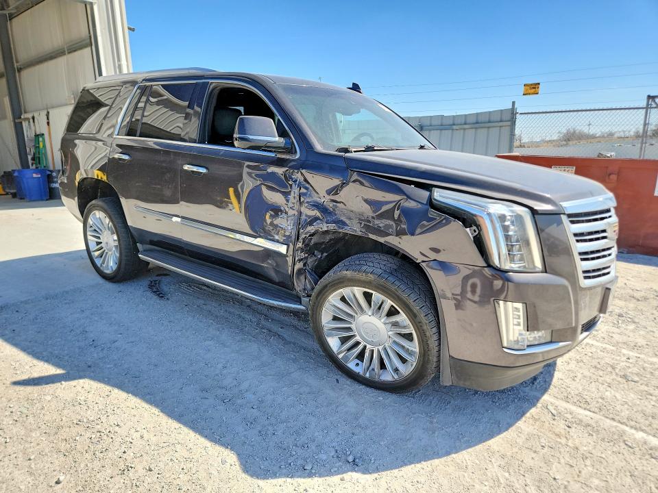 Продажа на аукционе авто 2016 Cadillac Escalade, vin: 1GYS4DKJ2GR331804, номер лота: 47629166