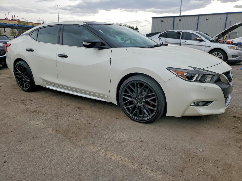 48273726 :رقم المزاد ، 1N4AA6AP9HC371772 vin ، 2017 Nissan Maxima مزاد بيع