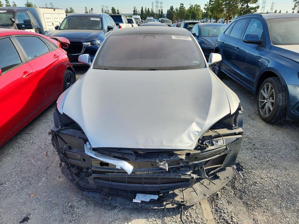 Продажа на аукционе авто 2018 Tesla Model S, vin: 5YJSA1E28JF245489, номер лота: 79084285