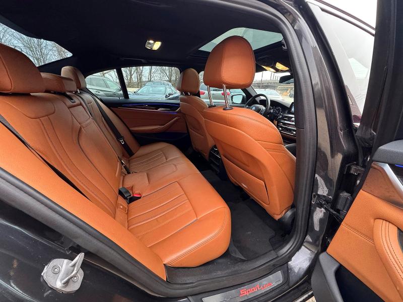 47402546 :رقم المزاد ، WBAJA7C5XJWA73151 vin ، 2018 Bmw 530 مزاد بيع
