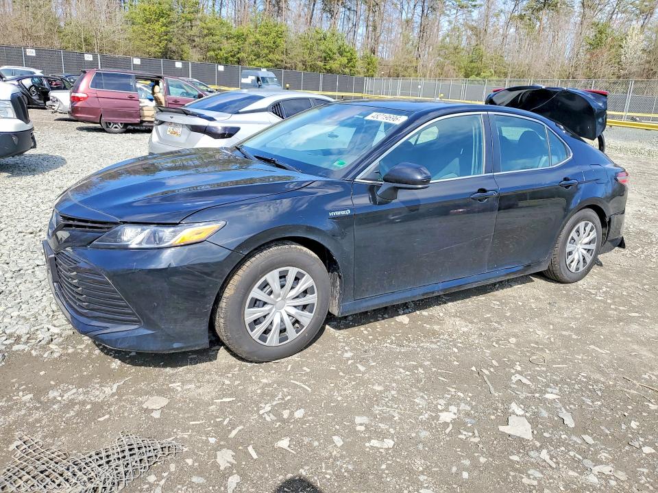 51338486 :رقم المزاد ، 4T1C31AK7LU520456 vin ، 2020 Toyota Camry Hybrid مزاد بيع