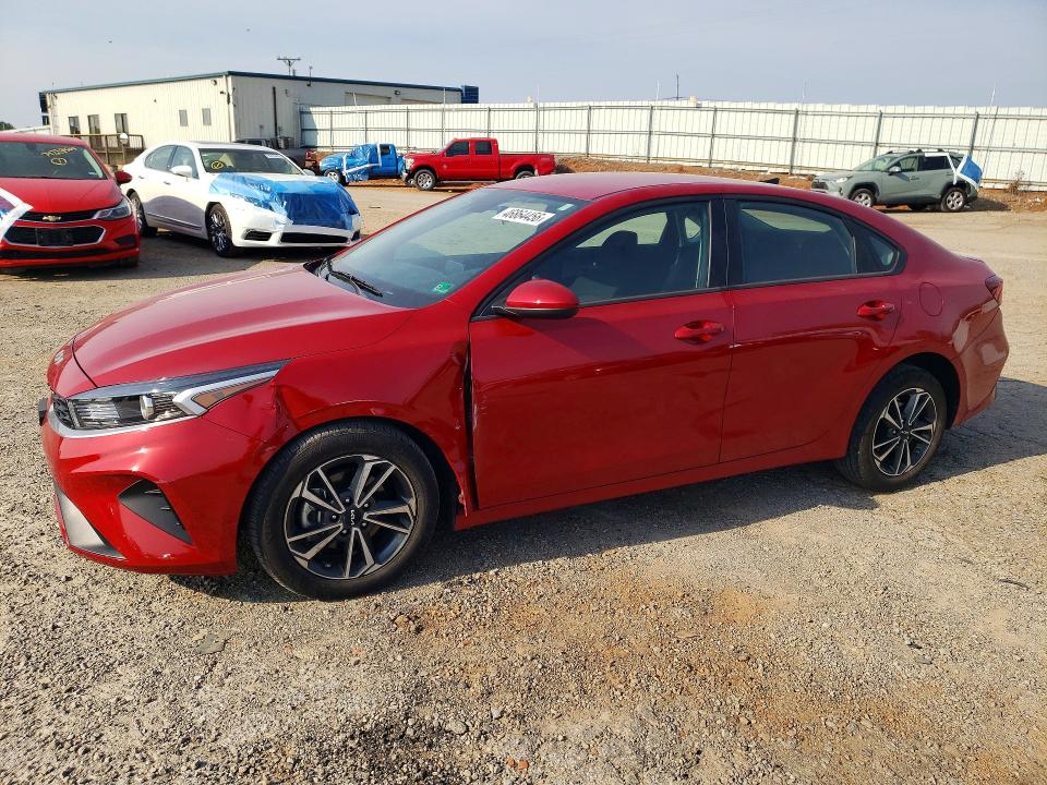 2024 Kia Forte მანქანა იყიდება აუქციონზე, vin: 3KPF24AD8RE753454, აუქციონის ნომერი: 46864456