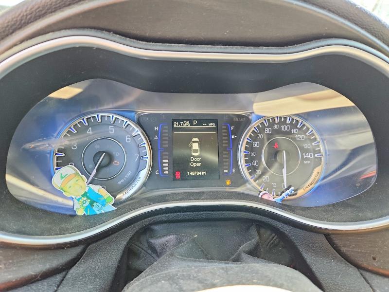 48120716 :رقم المزاد ، 1C3CCCAB9FN652749 vin ، 2015 Chrysler 200 مزاد بيع