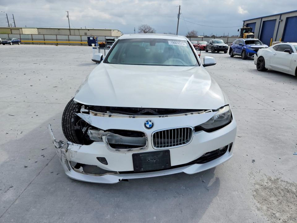 79669575 :رقم المزاد ، WBA3C1G56DNN93848 vin ، 2013 Bmw 328 مزاد بيع