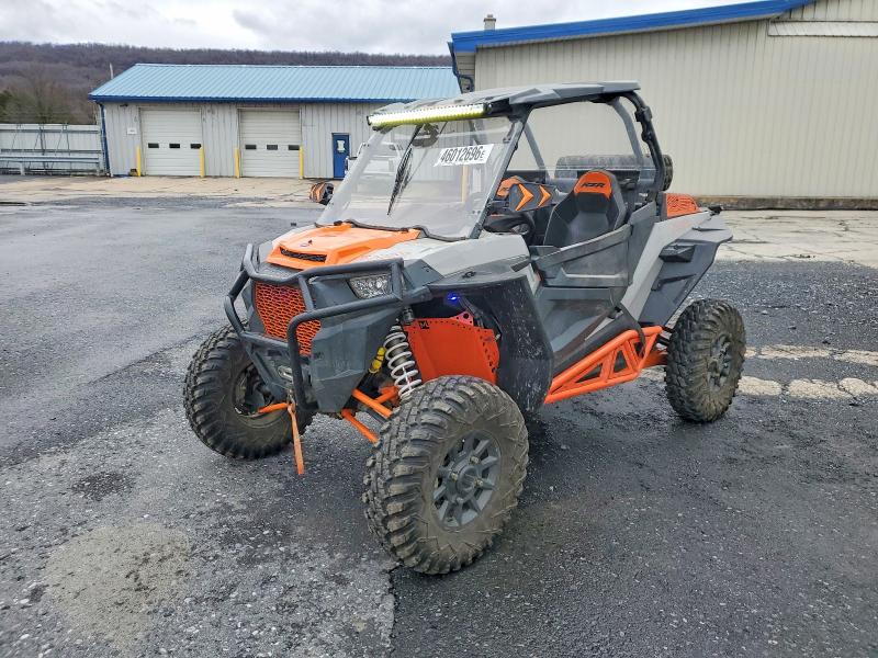 46012696 :رقم المزاد ، 3NSVDE929JF938043 vin ، 2018 Polaris Rzr مزاد بيع