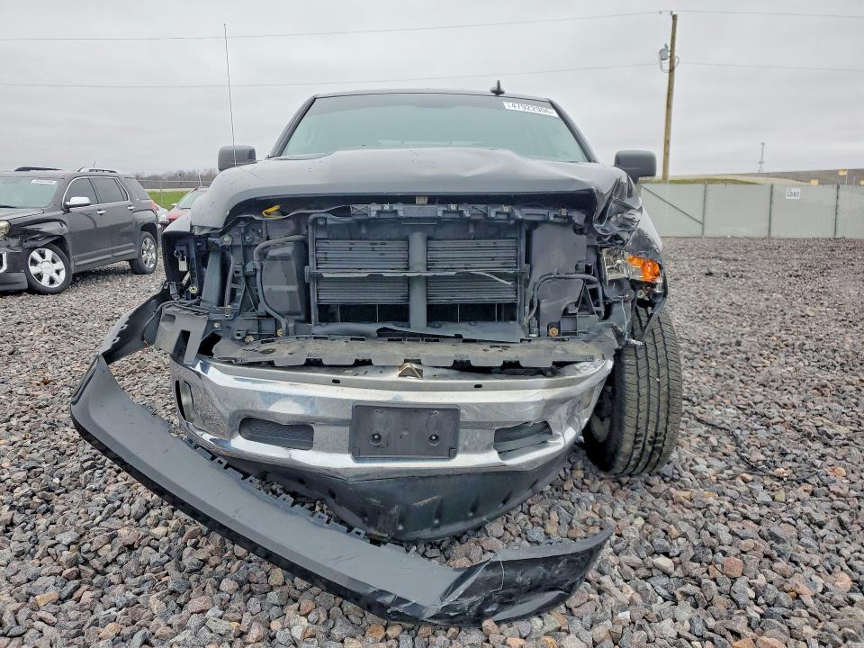 47922906 :رقم المزاد ، 3C6RR7LTXFG598878 vin ، 2015 Ram 1500 مزاد بيع