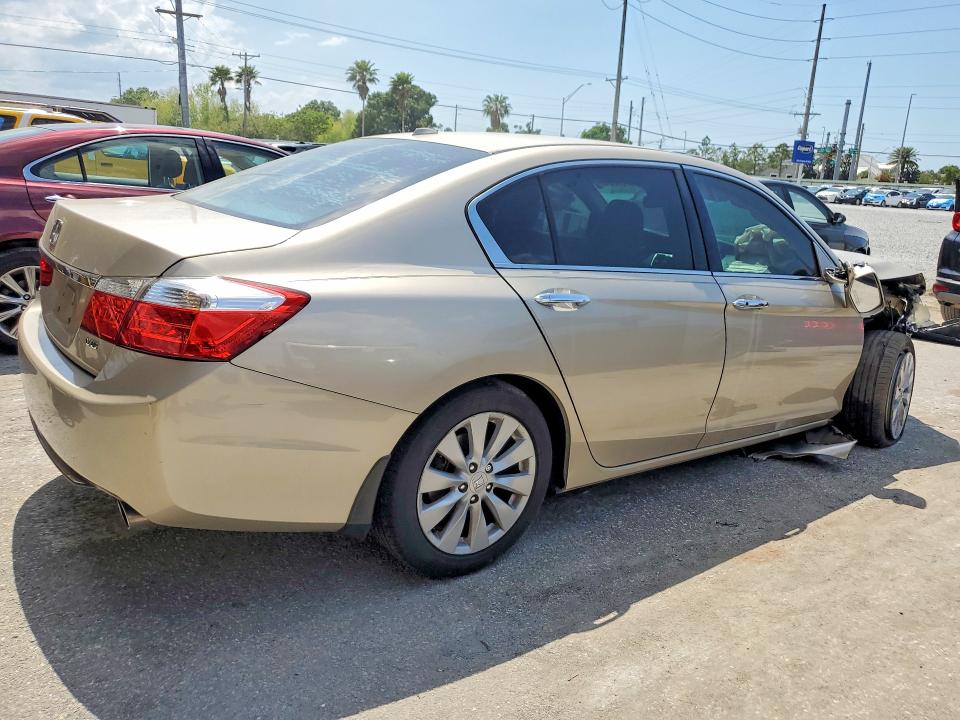 Продажа на аукционе авто 2014 Honda Accord, vin: 1HGCR3F8XEA036606, номер лота: 47695046