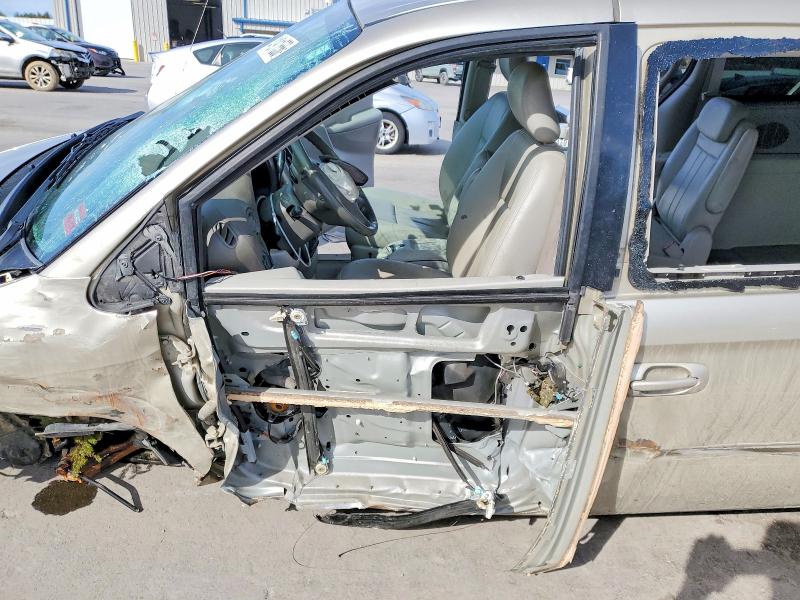 Auction sale of the 2005 Chrysler Town & Cnt, vin: 2C4GP54L75R444498, lot number: 41911556