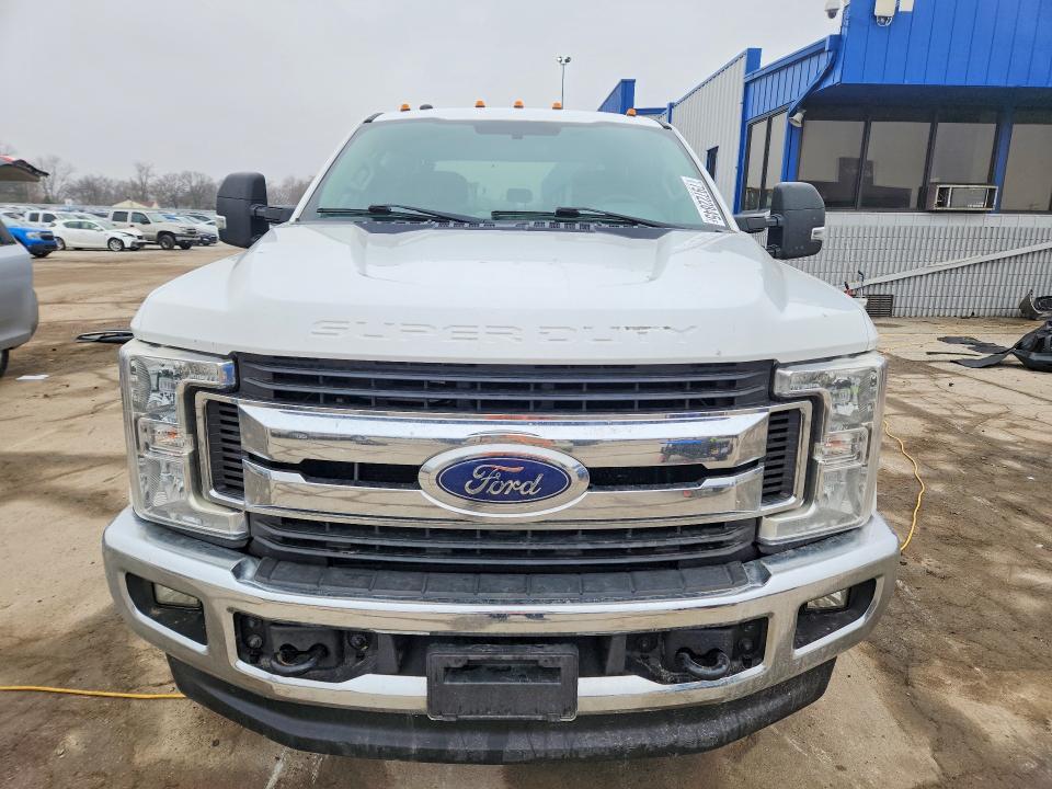 79722845 :رقم المزاد ، 1FT7W2B64JEB74684 vin ، 2018 Ford F250 مزاد بيع