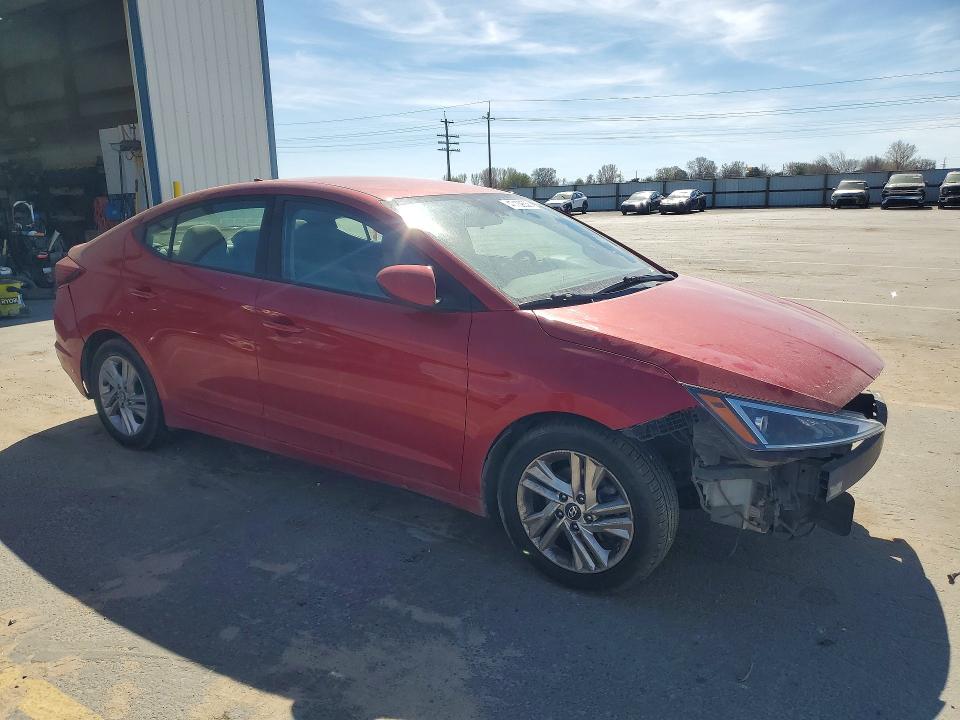 47109636 :رقم المزاد ، 5NPD84LF1KH403833 vin ، 2019 Hyundai Elantra مزاد بيع