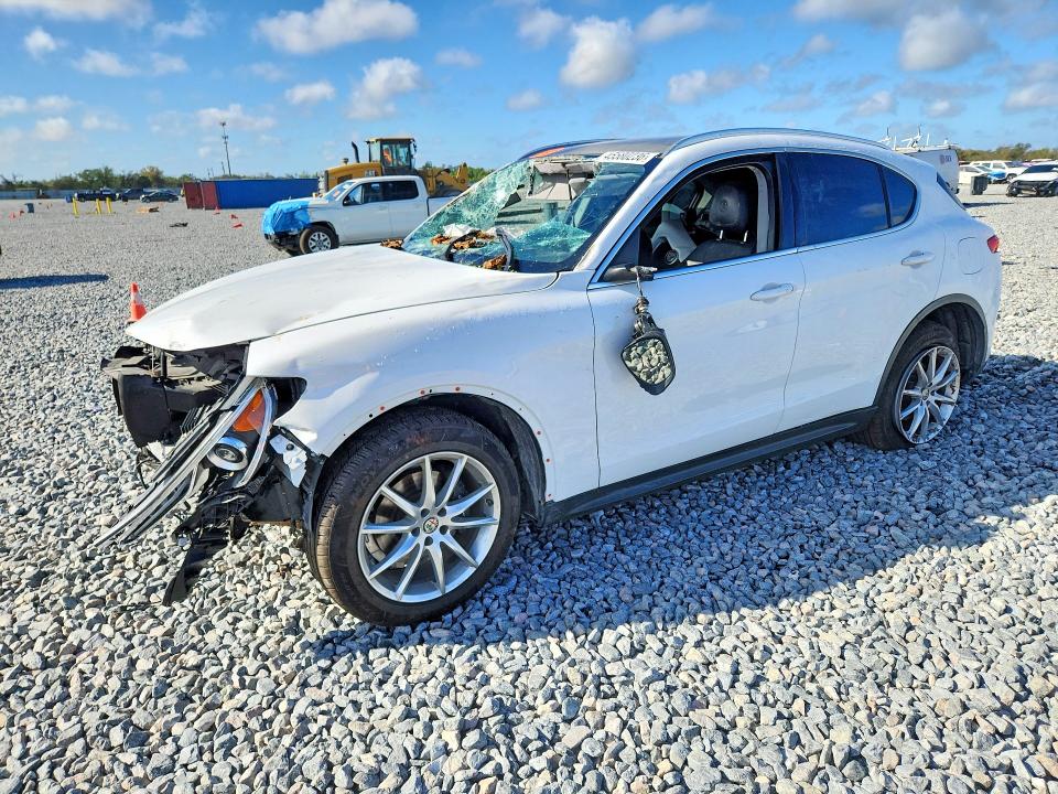 45580236 :رقم المزاد ، ZASPAKBN9K7C43811 vin ، 2019 Alfa Romeo Stelvio مزاد بيع