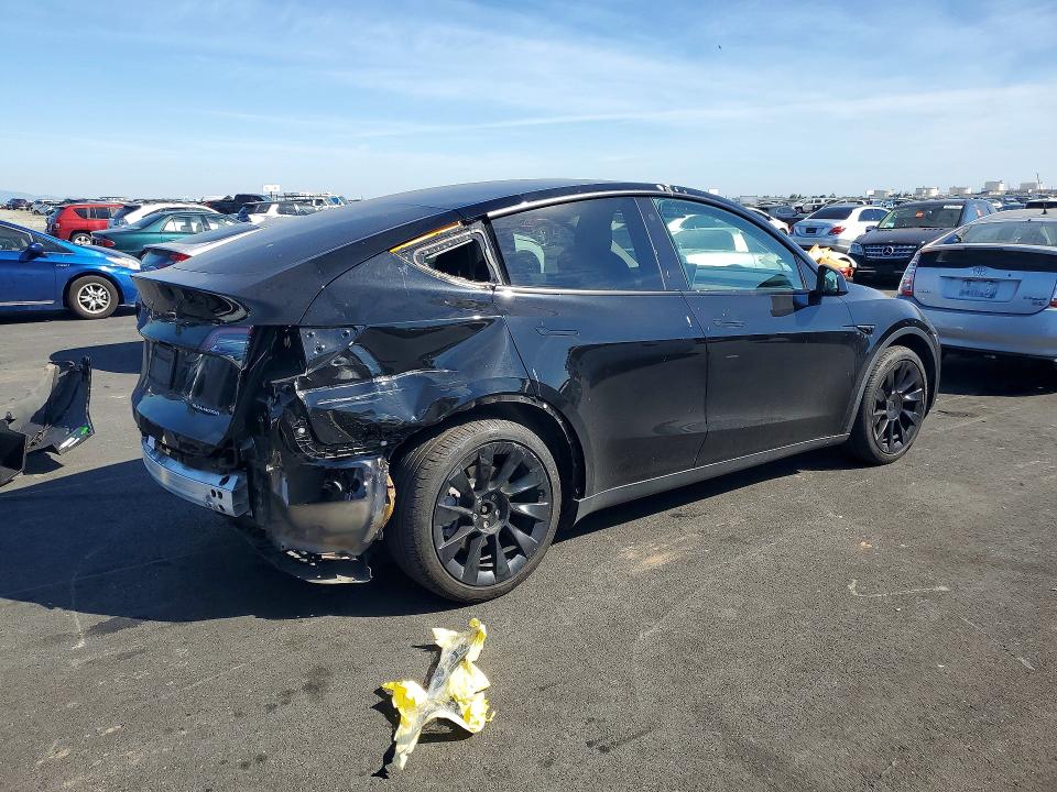 46352206 :رقم المزاد ، 5YJYGDEE7MF180322 vin ، 2021 Tesla Model Y مزاد بيع