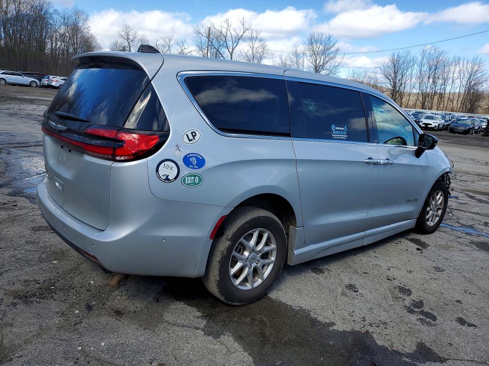 2024 Chrysler Pacifica მანქანა იყიდება აუქციონზე, vin: 2C4RC1BG4RR197742, აუქციონის ნომერი: 46468136