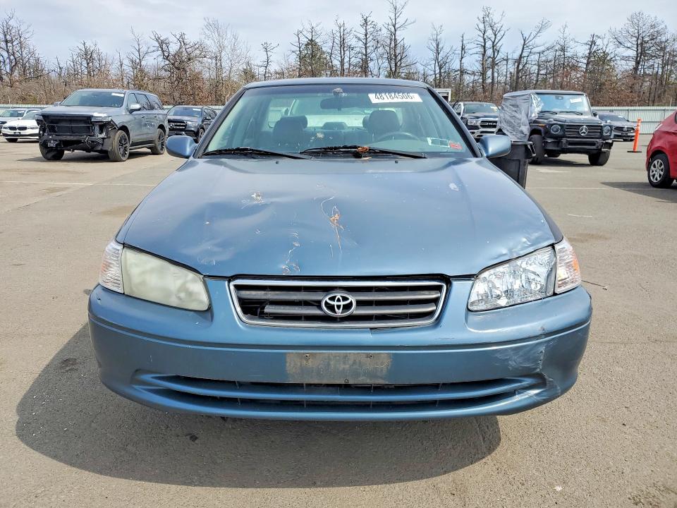 48184506 :رقم المزاد ، 4T1BF28K21U964405 vin ، 2001 Toyt Camry مزاد بيع