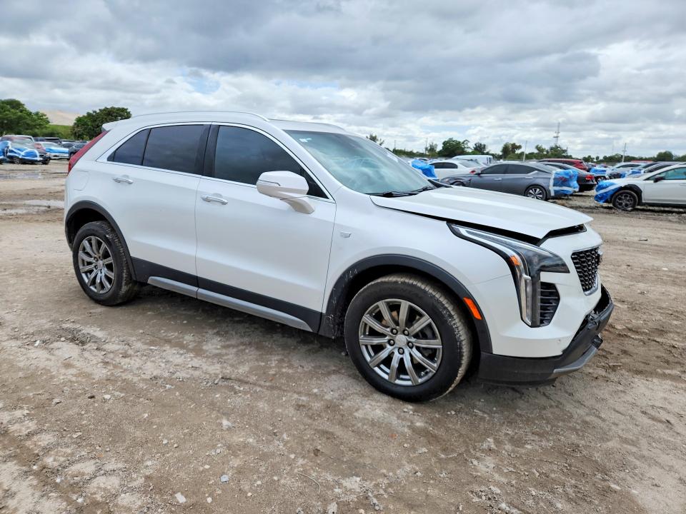 46737456 :رقم المزاد ، 1GYFZCR40NF164452 vin ، 2022 Cadillac Xt4 مزاد بيع