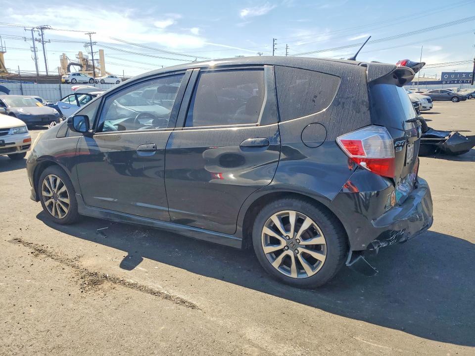 Продажа на аукционе авто 2013 Honda Fit, vin: JHMGE8H57DC041002, номер лота: 47807036
