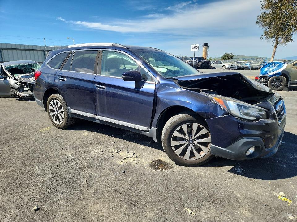 Продажа на аукционе авто 2018 Subaru Outback, vin: 4S4BSATC1J3378581, номер лота: 47953226