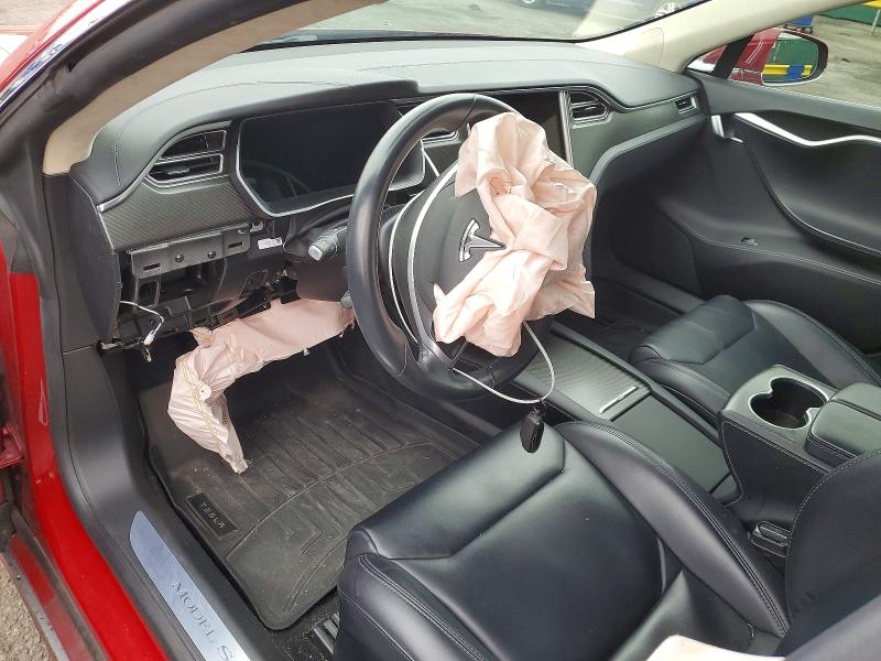 48048326 :رقم المزاد ، 5YJSA1E27HF213515 vin ، 2017 Tesla Model S مزاد بيع