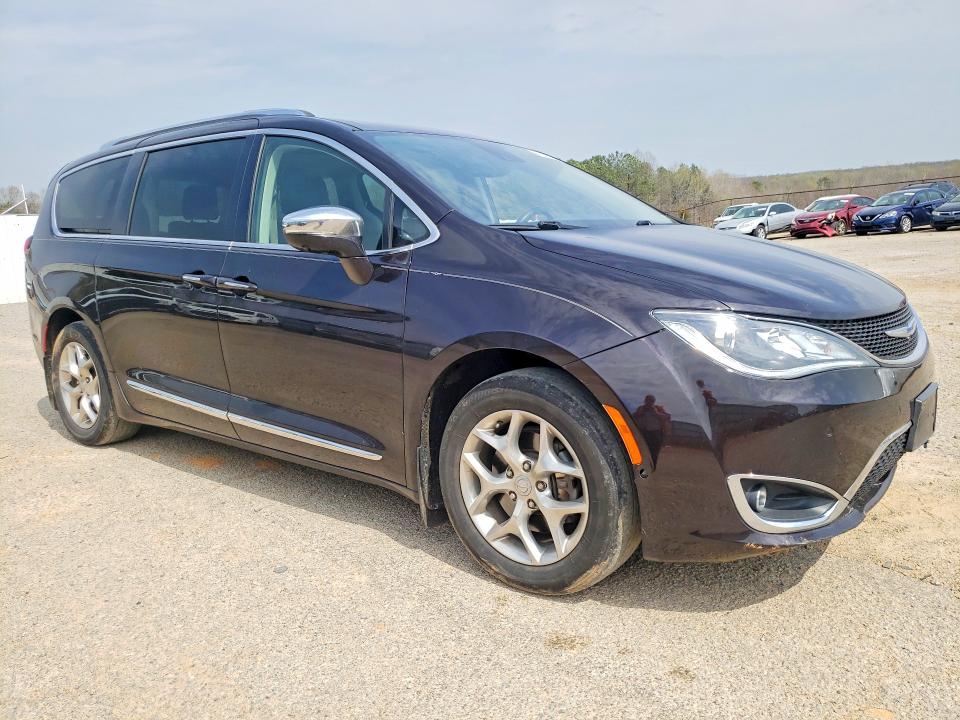47242756 :رقم المزاد ، 2C4RC1GG8KR523282 vin ، 2019 Chrysler Pacifica مزاد بيع
