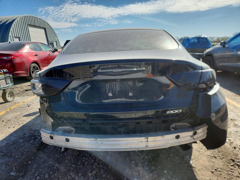46722256 :رقم المزاد ، 1C3CCCAB4GN166299 vin ، 2016 Chrysler 200 مزاد بيع