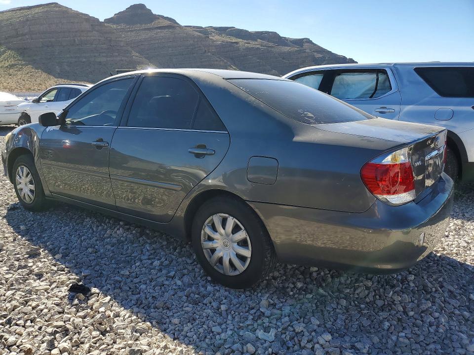 2005 Toyota Camry მანქანა იყიდება აუქციონზე, vin: 4T1BE32K95U510255, აუქციონის ნომერი: 45849466