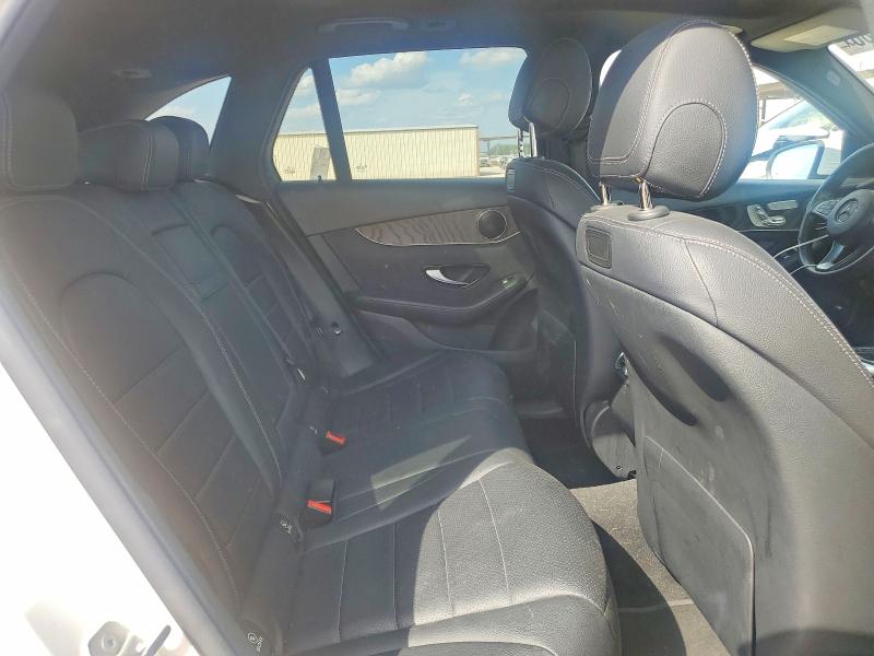 47972686 :رقم المزاد ، WDC0G4JB3JV101745 vin ، 2018 Mercedes-benz Glc مزاد بيع