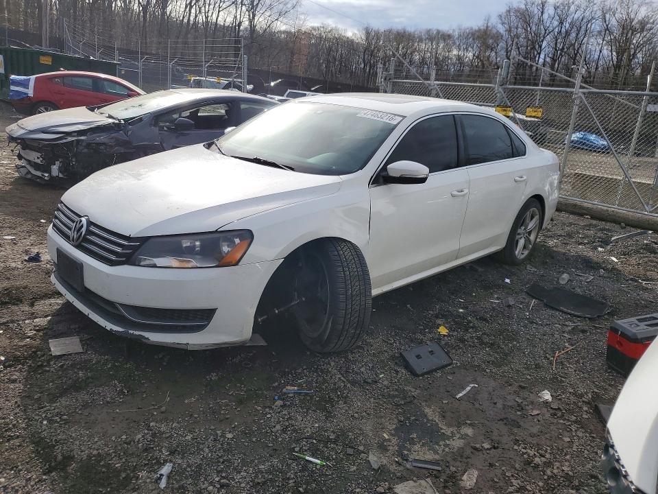 47463216 :رقم المزاد ، 1VWBV7A37FC007415 vin ، 2015 Volkswagen Passat مزاد بيع