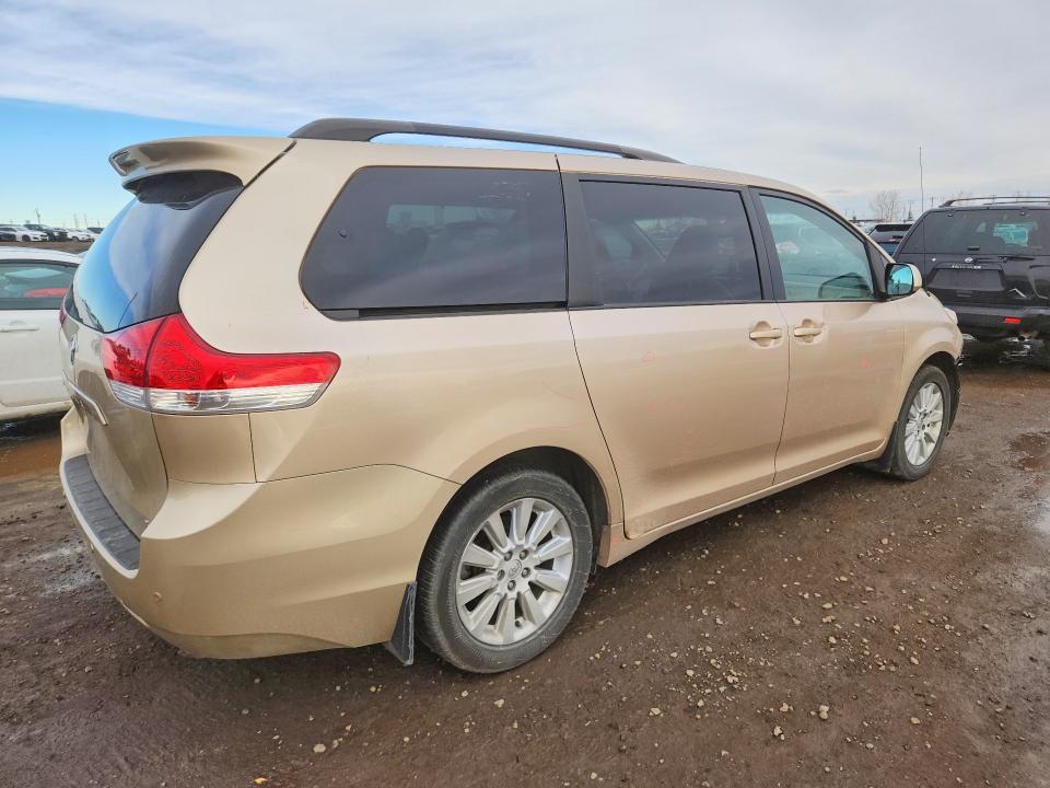 2014 Toyota Sienna მანქანა იყიდება აუქციონზე, vin: 5TDDK3DC6ES088087, აუქციონის ნომერი: 46088716